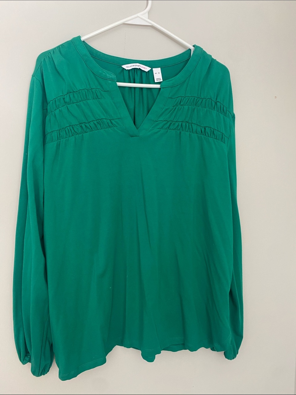 Isaac Mizrahi Emerald Green Long-Sleeve V-Neck Top